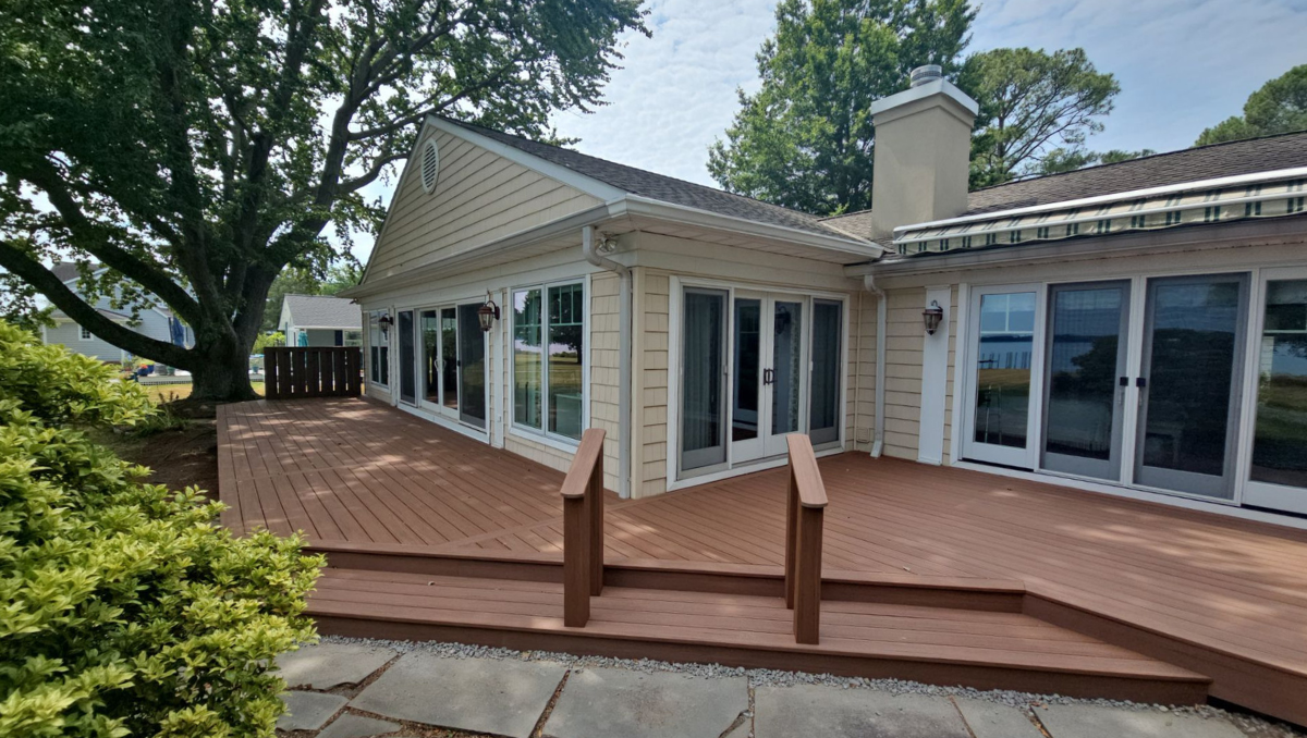 Custom deck for summer outdoor living on Maryland’s Eastern Shore